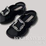 ロジェヴィヴィエ ROGER VIVIER の人気 サンダルをお送りしていただきました